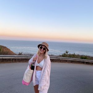 Meet your Posher, Gillian